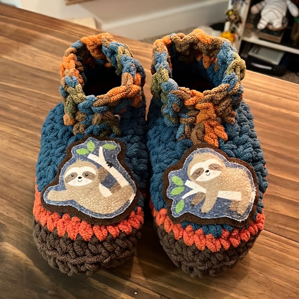 SNUGGLY SLOTH Slippers - Cozy Chenille Slipper Socks. - Picture 1 of 7